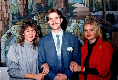Newton Fahl em fotografia da época da formatura na UEL, em 1987.